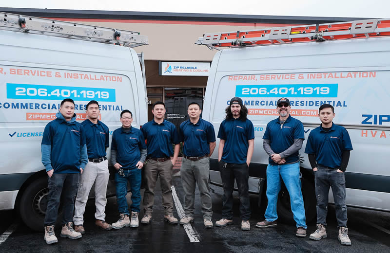 zip-mechanical-team-800×520 Zip Mechanical Employees outside in front of work vans